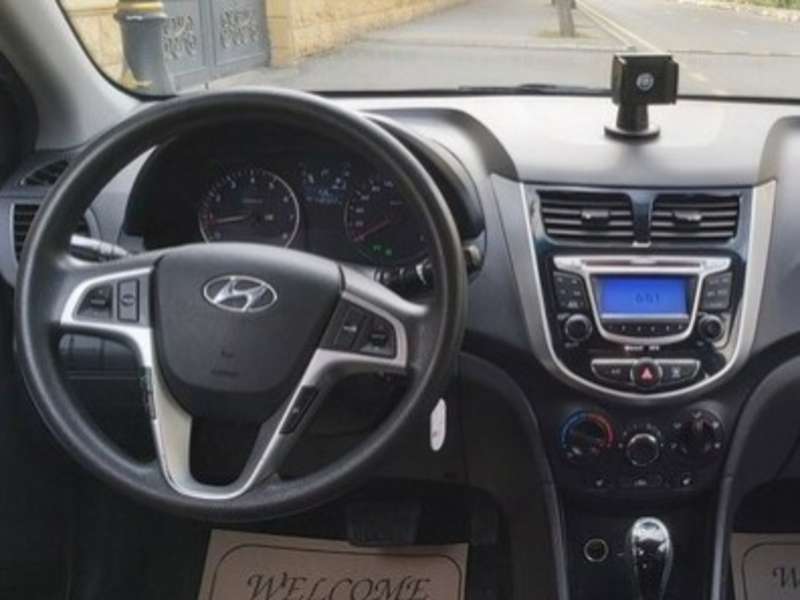 Hyundai Accent, 2012 il, 1.4 L, 148 000 km