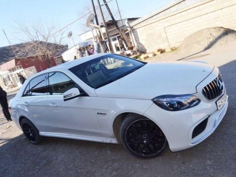 Mercedes E 350, 2010 il, 3.5 L, 123 000 km