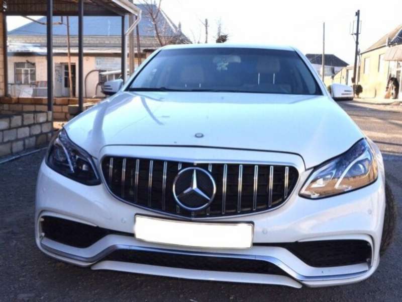 Mercedes E 350, 2010 il, 3.5 L, 123 000 km