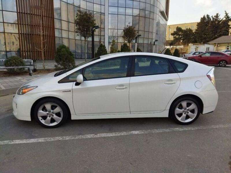 Toyota Prius, 2014 il, 1.8 L, 211 000 km
