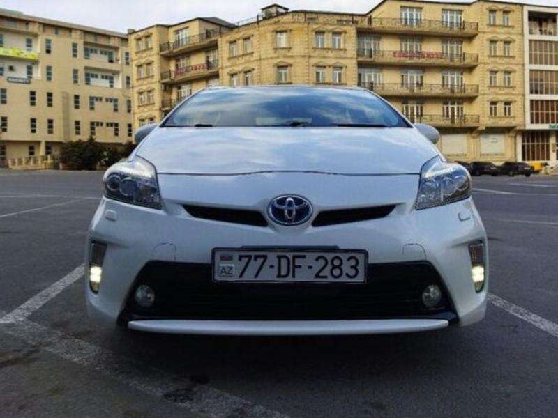 Toyota Prius, 2014 il, 1.8 L, 211 000 km