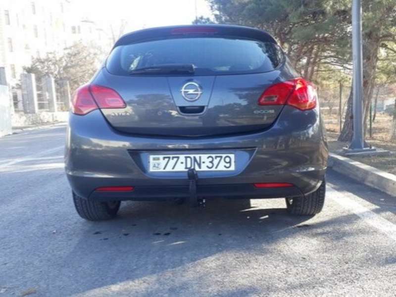 Opel Astra, 2011 il, 1.3 L, 197 000 km