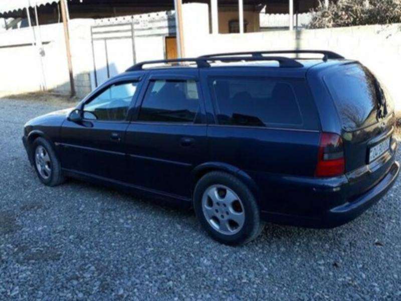 Opel Vectra, 2000 il, 1.6 L, 250 000 km