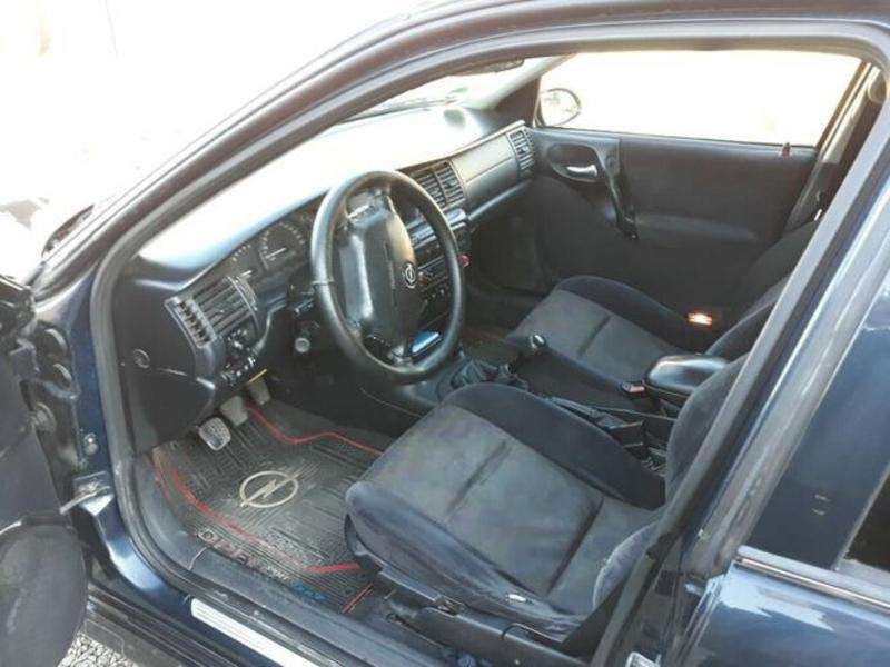 Opel Vectra, 2000 il, 1.6 L, 250 000 km