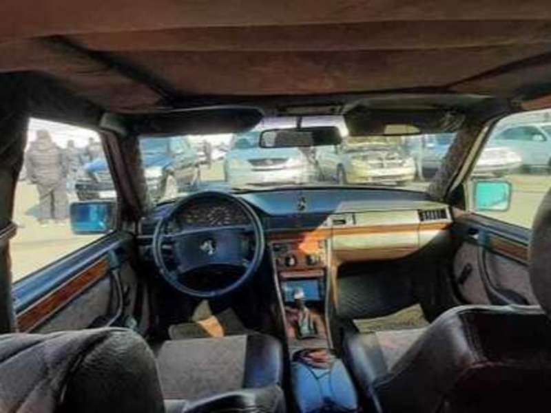 Mercedes E 250, 1992 il, 2.5 L, 358 195 km