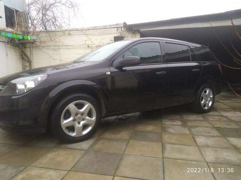Opel Astra, 2010 il, 1.4 L, 226 000 km