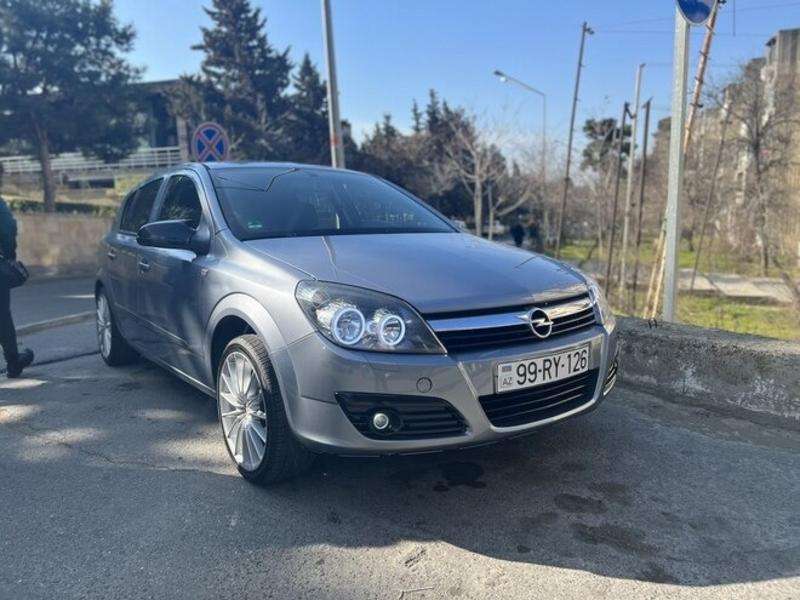 Opel Astra, 2005 il, 1.4 L, 240 000 km