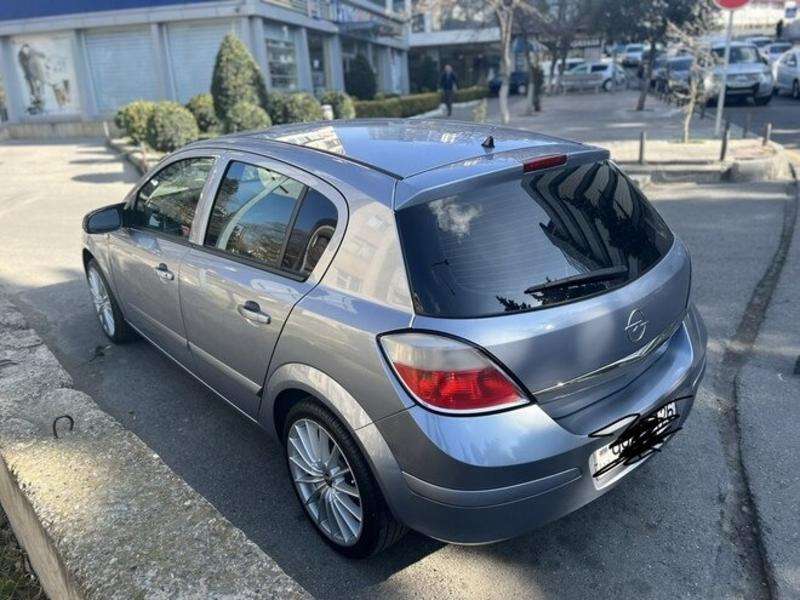 Opel Astra, 2005 il, 1.4 L, 240 000 km