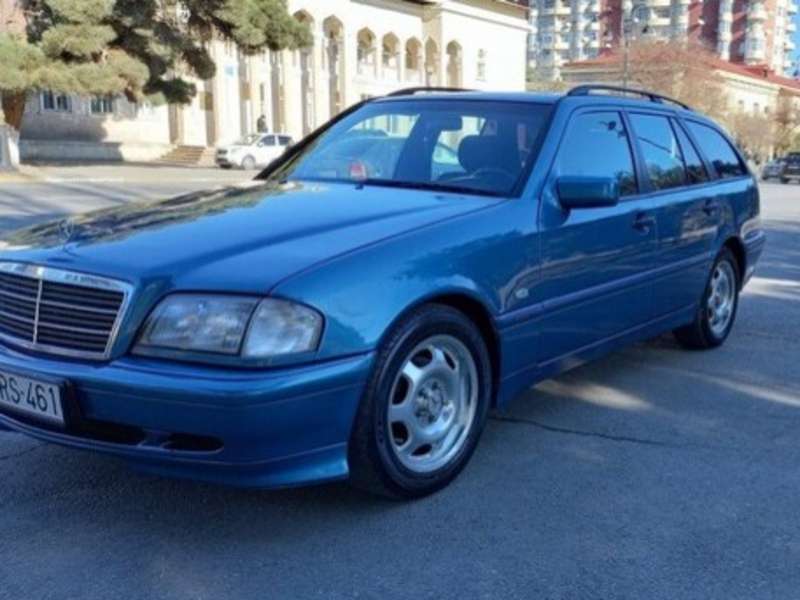 Mercedes C 220, 2000 il, 2.2 L, 270 522 km