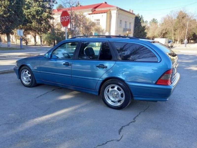 Mercedes C 220, 2000 il, 2.2 L, 270 522 km
