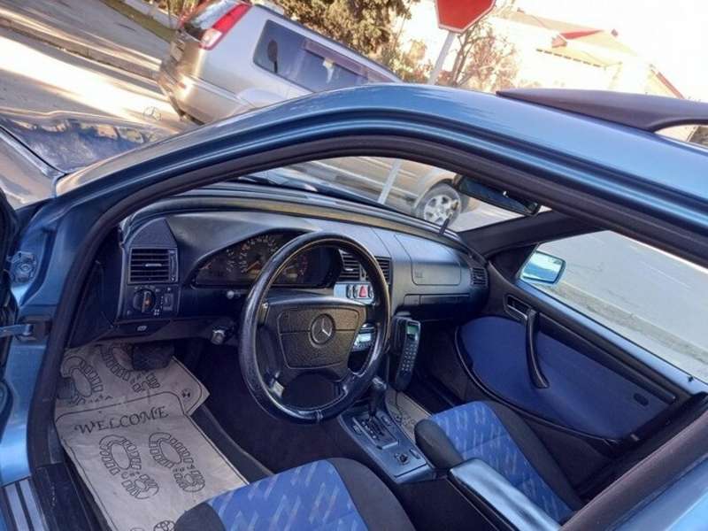 Mercedes C 220, 2000 il, 2.2 L, 270 522 km