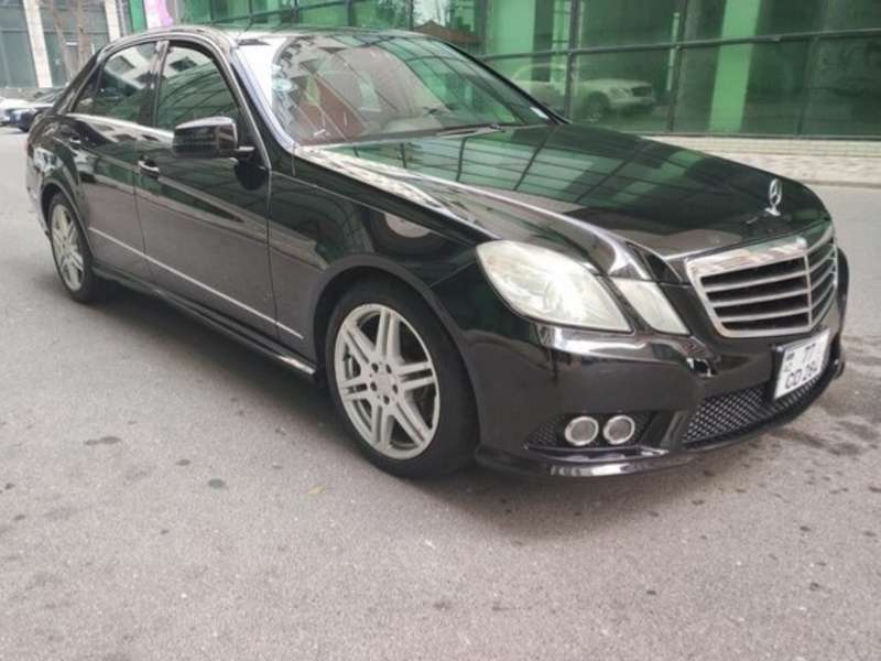 Mercedes E 350, 2009 il, 3.5 L, 207 000 km