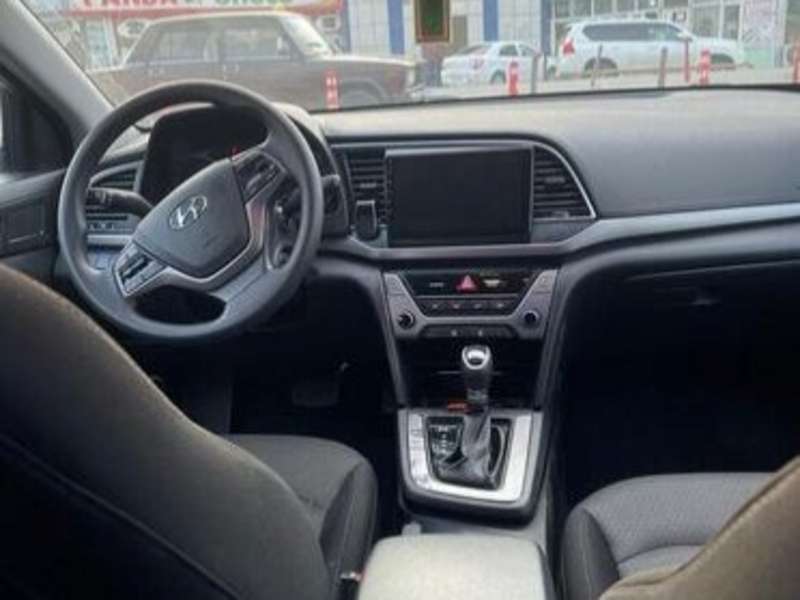 Hyundai Elantra, 2017 il, 2.0 L, 107 826 km