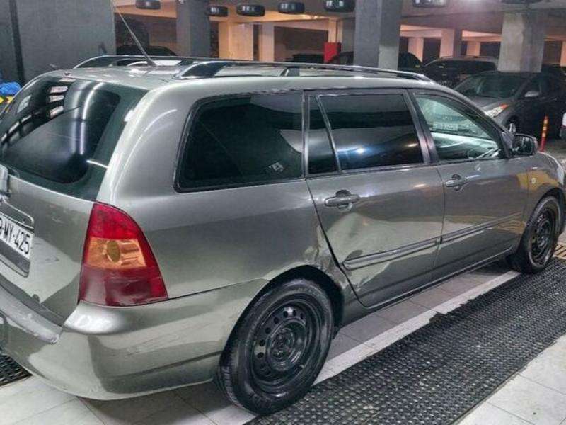 Toyota Corolla, 2006 il, 1.4 L, 377 000 km