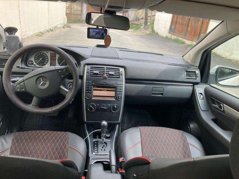 Mercedes B 180, 2009 il, 1.8 L, 106 000 km