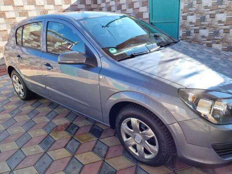 Opel Astra, 2006 il, 1.3 L, 174 368 km