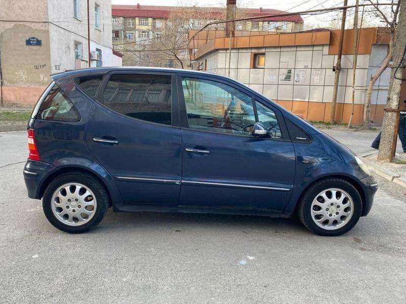 Mercedes A 160, 2004 il, 1.6 L, 220 000 km