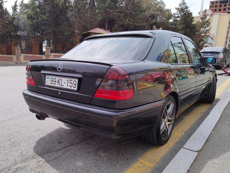 Mercedes C 180, 1999 il, 1.8 L, 343 168 km