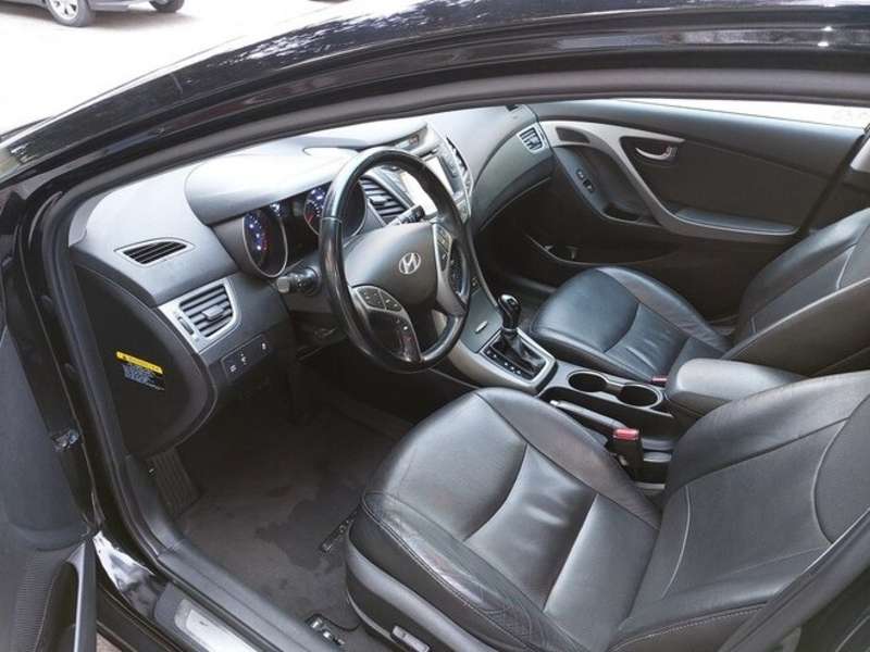 Hyundai Elantra, 2016 il, 1.8 L, 92 000 km
