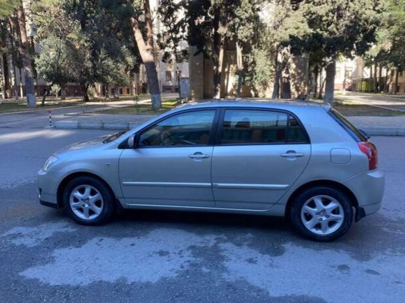 Toyota Corolla, 2006 il, 1.4 L, 230 000 km