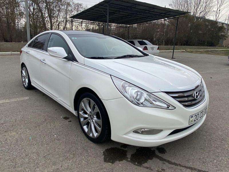 Hyundai Sonata, 2011 il, 2.0 L, 20 000 km