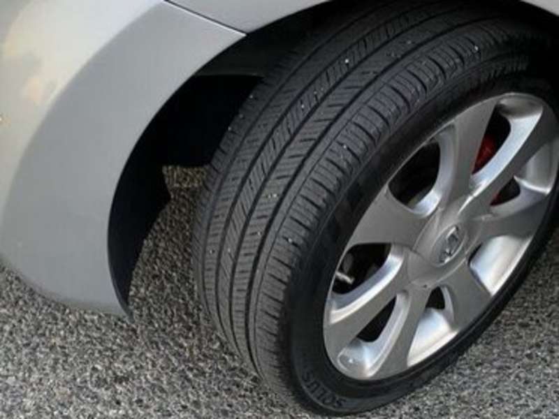 Hyundai Elantra, 2011 il, 1.8 L, 182 000 km