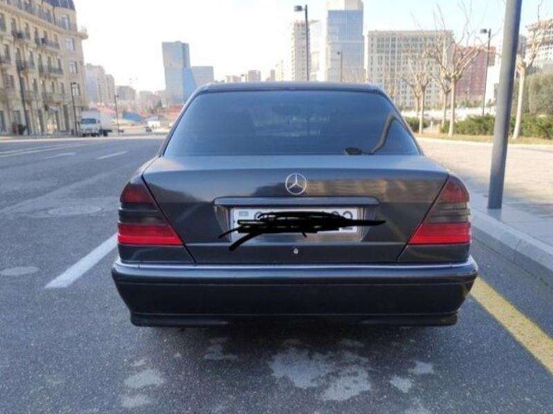 Mercedes C 200, 1996 il, 2.0 L, 416 050 km