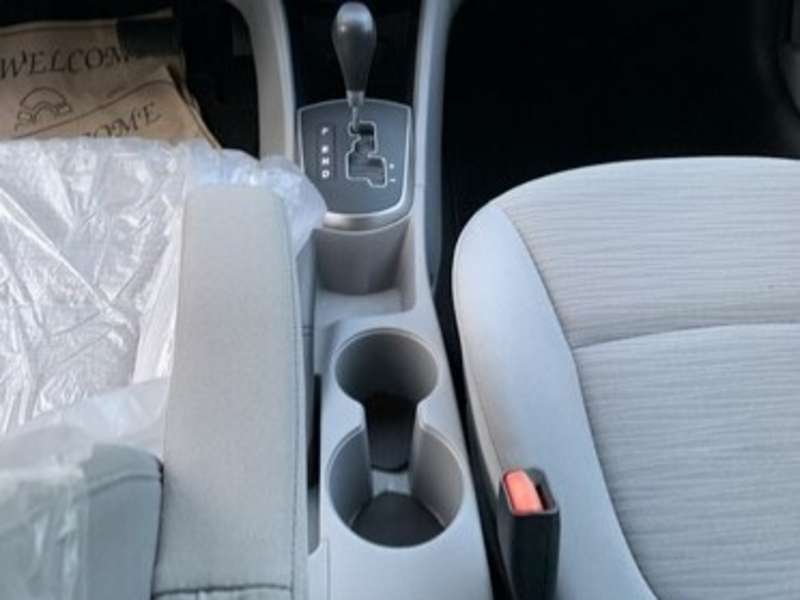 Hyundai Accent, 2016 il, 1.6 L, 27 000 km