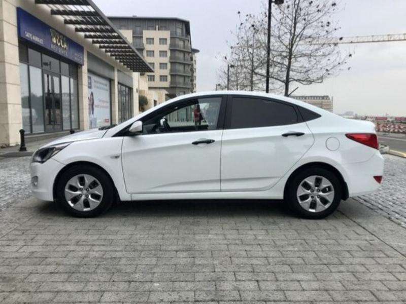 Hyundai Accent, 2014 il, 1.4 L, 130 000 km