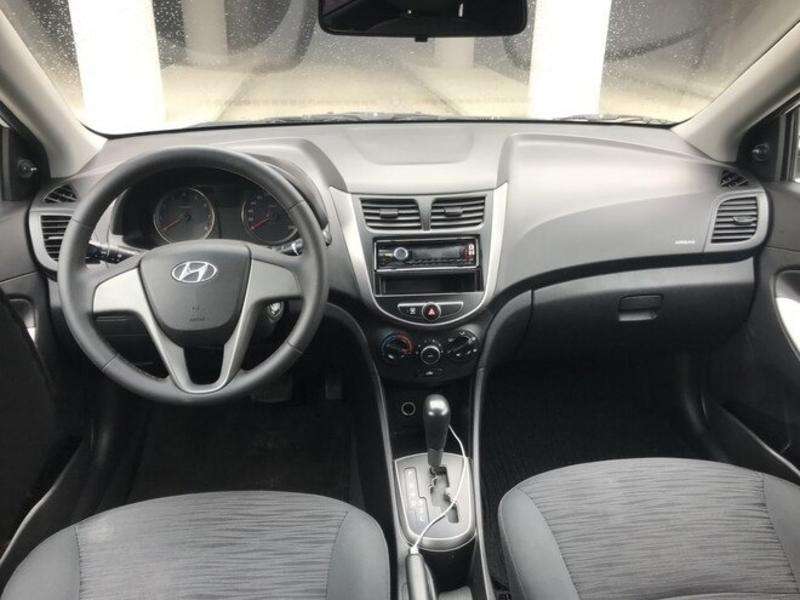 Hyundai Accent, 2014 il, 1.4 L, 130 000 km