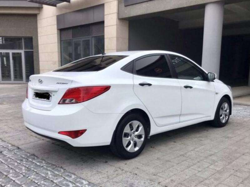 Hyundai Accent, 2014 il, 1.4 L, 130 000 km