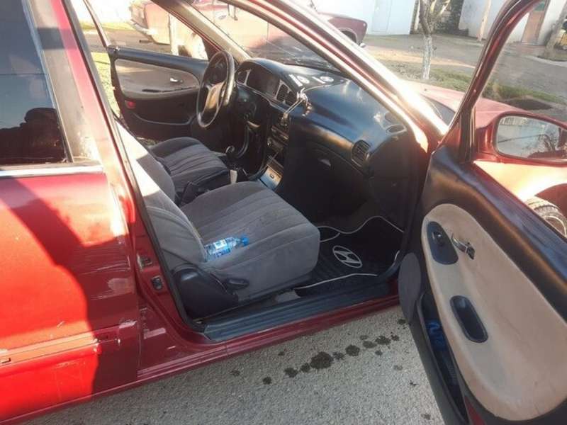 Hyundai Sonata, 1997 il, 2.0 L, 220 000 km