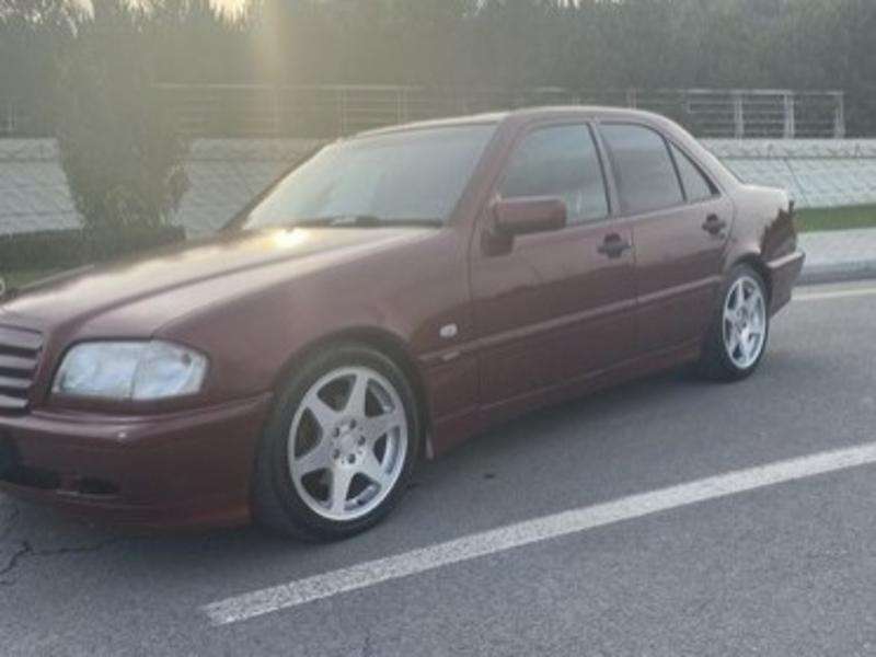 Mercedes C 240, 1999 il, 2.4 L, 290 000 km