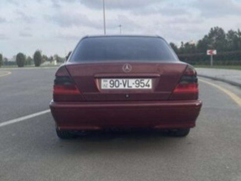Mercedes C 240, 1999 il, 2.4 L, 290 000 km