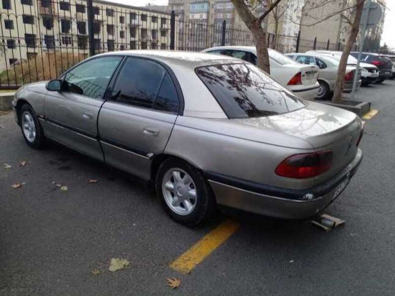 Opel Omega, 1998 il, 2.0 L, 300 000 km
