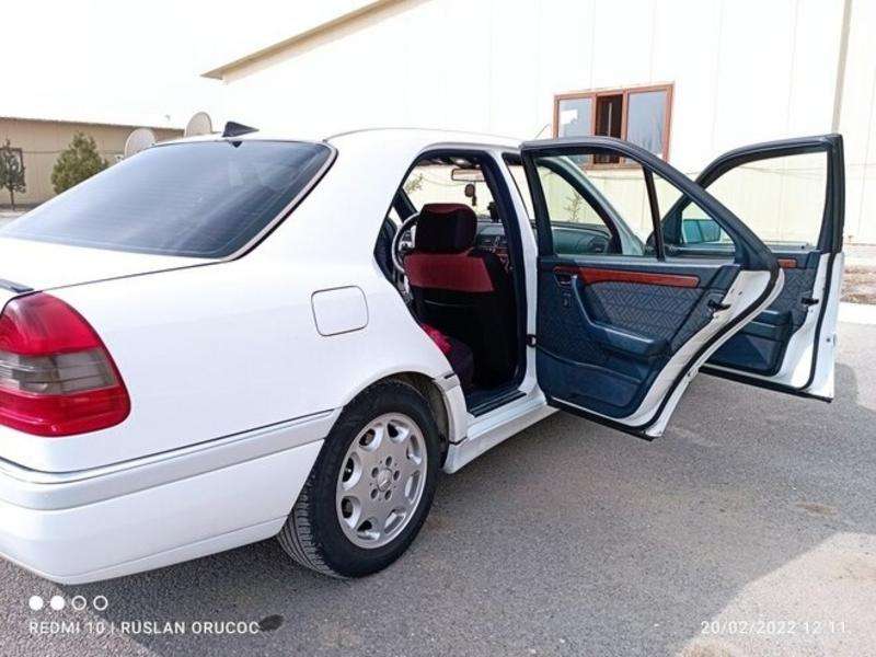 Mercedes C 280, 1994 il, 2.8 L, 235 000 km