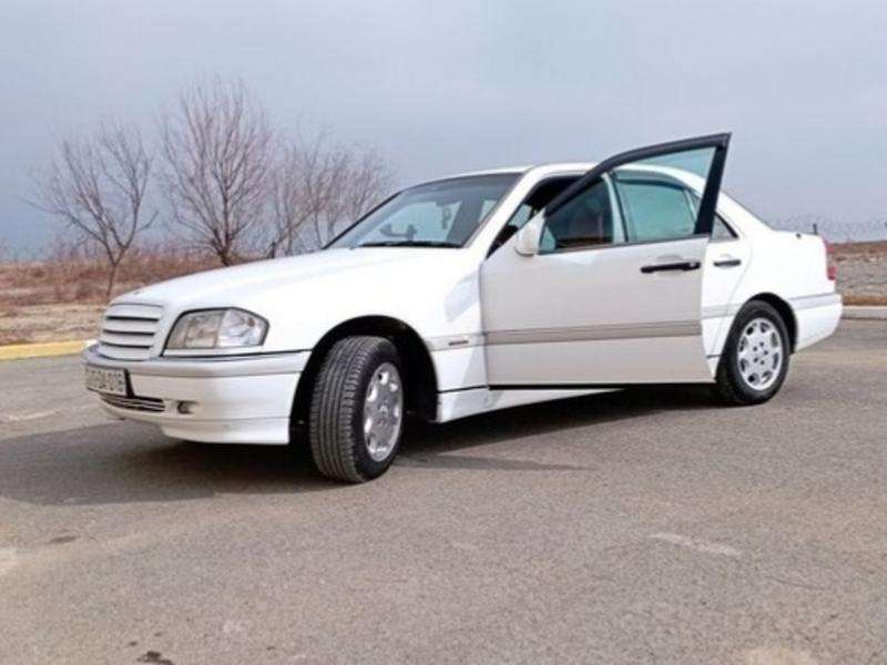 Mercedes C 280, 1994 il, 2.8 L, 235 000 km