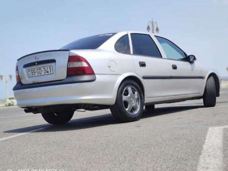 Opel Vectra, 1998 il, 1.6 L, 397 270 km