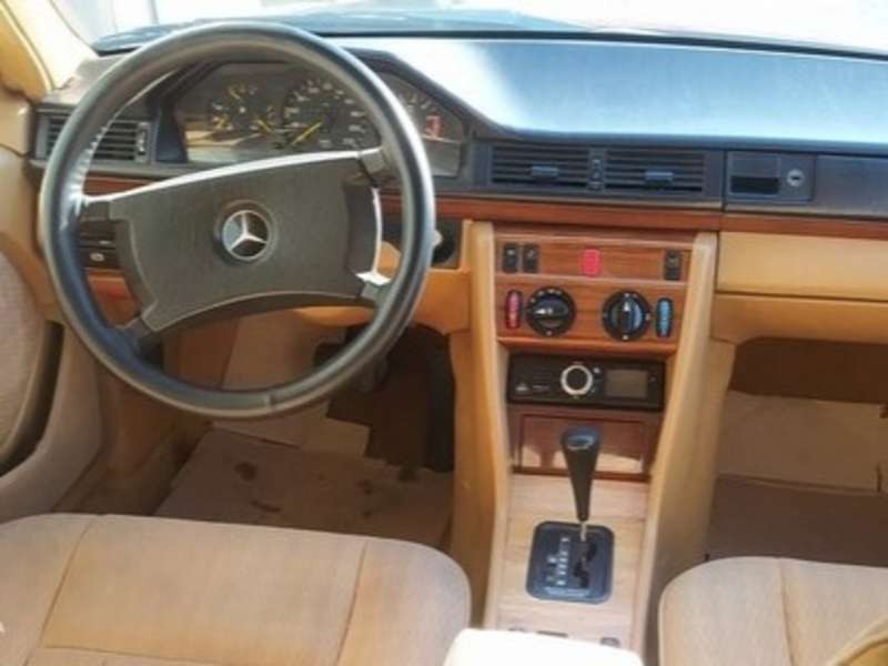 Mercedes E 200, 1990 il, 2.0 L, 461 749 km