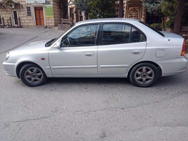 Hyundai Accent, 2004 il, 1.6 L, 420 000 km