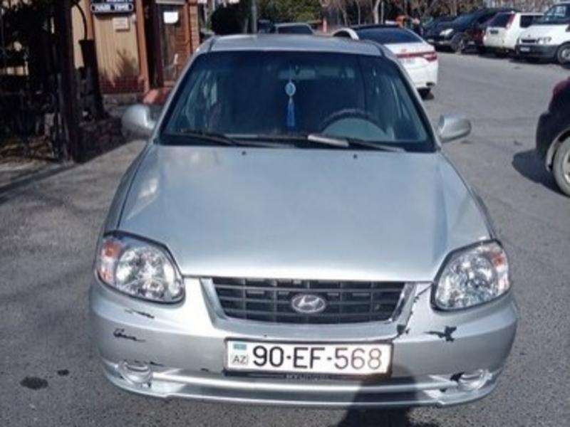 Hyundai Accent, 2004 il, 1.6 L, 420 000 km