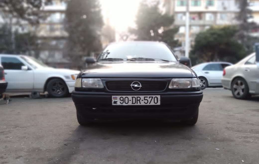 Opel Astra, 1996 il, 1.7 L, 1 700 km