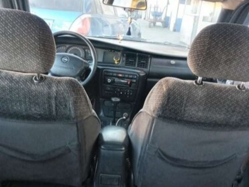 Opel Vectra, 1997 il, 2.0 L, 250 000 km