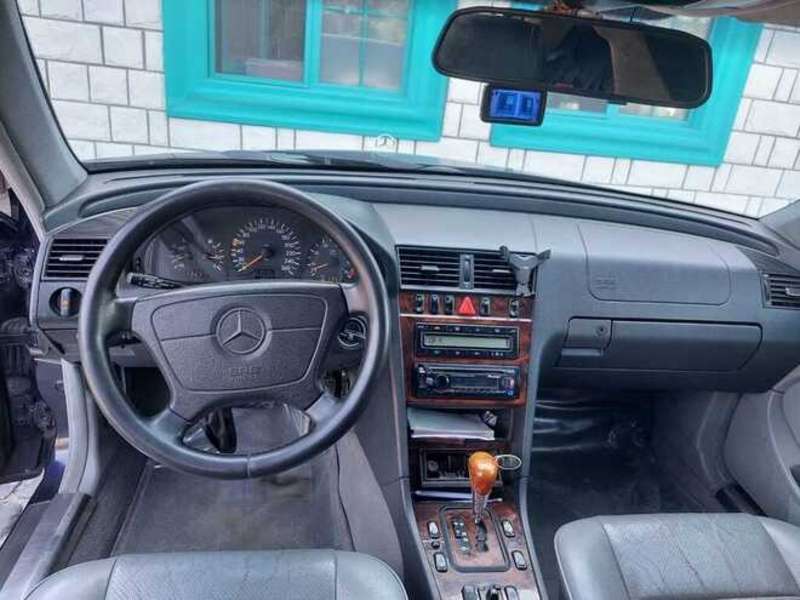 Mercedes C 240, 2000 il, 2.4 L, 270 000 km
