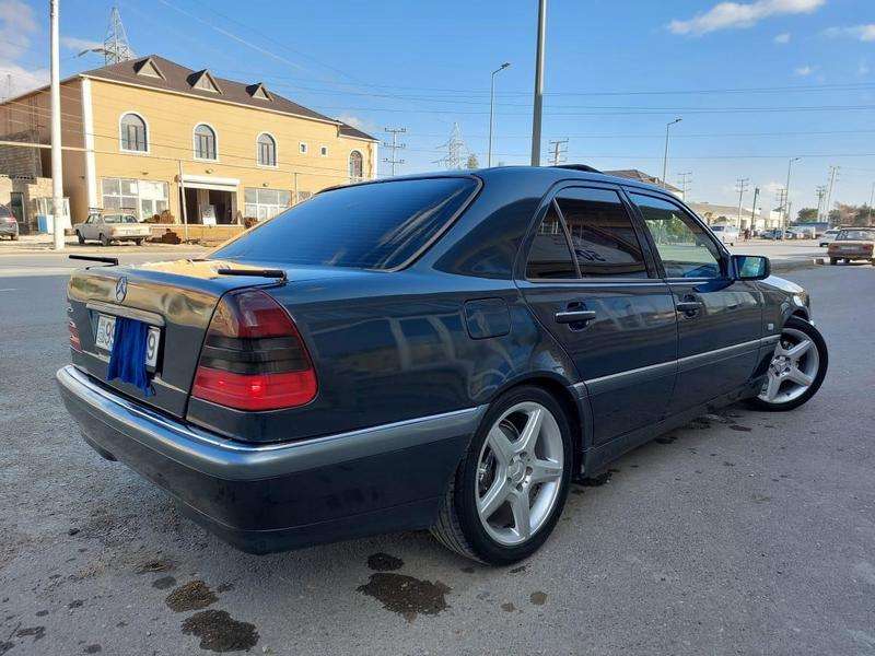 Mercedes C 240, 1999 il, 2.4 L, 274 000 km