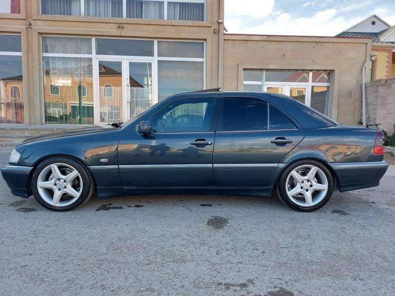Mercedes C 240, 1999 il, 2.4 L, 274 000 km