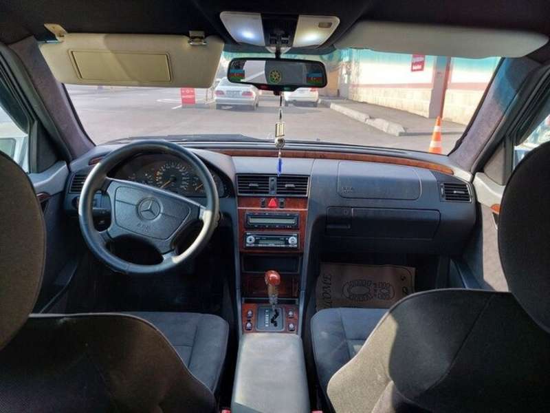 Mercedes C 220, 1996 il, 2.2 L, 370 444 km