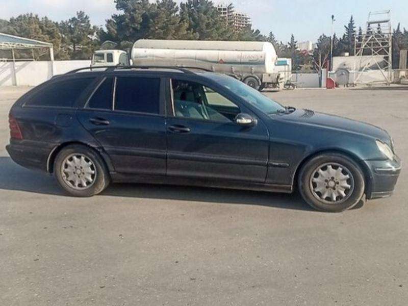 Mercedes C 220, 2002 il, 2.2 L, 501 885 km