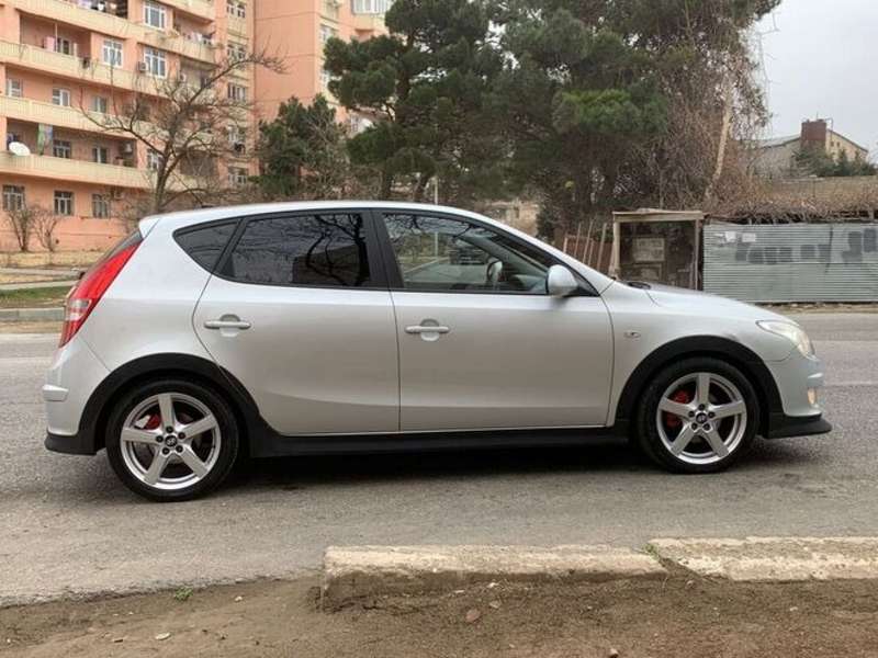 Hyundai i30, 2007 il, 1.6 L, 174 000 km