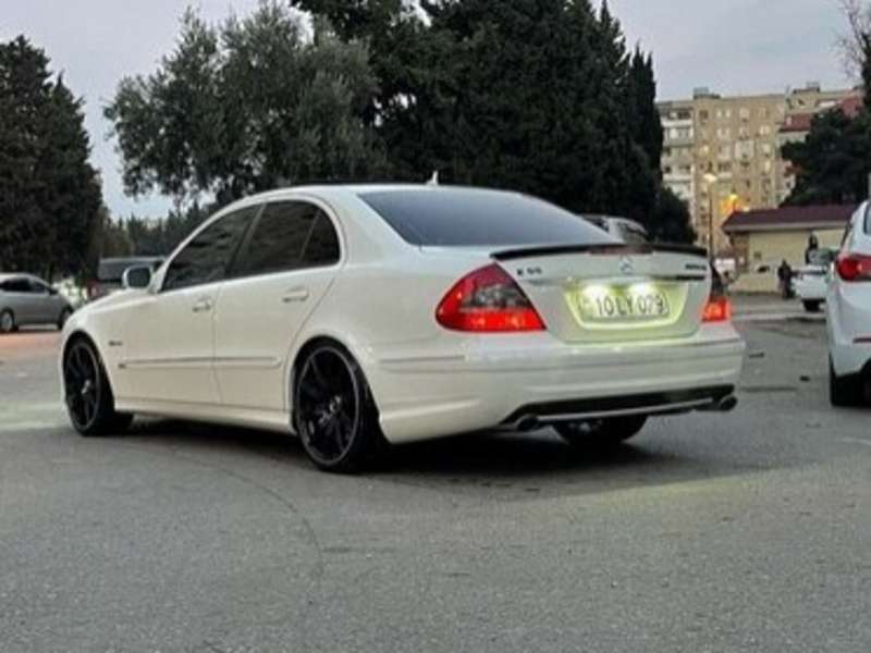 Mercedes E 350, 2006 il, 3.5 L, 171 000 km